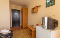 Номер Эконом 1-местный (корпус 1) с частичными удобствами — фото «Ателика Горизонт Алушта» курортный отель