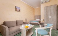 Номер Люкс 2-местный 3-комнатный (корпус 2) — фото «AZIMUT» / «Азимут Парк отель Прометей Небуг» отель