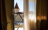 Номер Стандартный 2-местный (с балконом, вид на окрестности) — фото «Бастион» отель