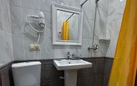 Номер Комфорт 2-местный (с балконом, корпус «Пушкино») — фото «Джубга» парк-отель