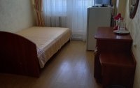 Номер Номер 1-местный 1-комнатный (с балконом, корпус 1, 1 категория) — фото «Феодосия» пансионат