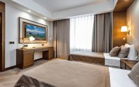 Номер Апартаменты 4-местный 3-комнатный (главный корпус) — фото «Форос» санаторий