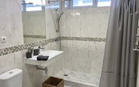 Номер Семейный Делюкс 5-местный 2-комнатный (корпус 1) — фото «Голубая Волна» санаторий