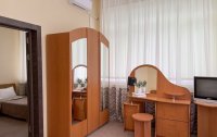 Номер Семейный Люкс 5-местный 2-комнатный (корпус 3 Вилла) — фото «Голубая Волна» санаторий