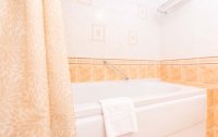 Номер Делюкс Кинг 2-местный (с балконом) — фото «Grand Hotel Polyana» / «Гранд Отель Поляна» гостиница