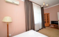 Номер Улучшенный 2-местный 2-комнатный — фото «Корона» пансионат