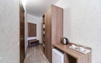 Номер Комната 2-местная (с балконом или террасой) — фото «Крымская Ницца» гостевой дом