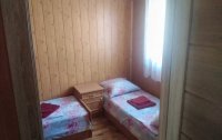 Номер Стандартный 3-местный 2-комнатный (с кухней и кондиционером) — фото «Ласточкино Гнездо» гостевой дом