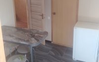 Номер Стандартный 3-местный 2-комнатный (с кухней и кондиционером) — фото «Ласточкино Гнездо» гостевой дом