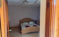 Номер Стандартный 4-местный 2-комнатный (без кондиционера с кухней) — фото «Ласточкино Гнездо» гостевой дом