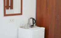 Номер Стандартный 3-местный 1-комнатный — фото «Лето Коктебель» отель