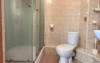 Номер Стандартный 3-местный (корпус у бассейна) — фото «Морской клуб» отель