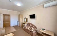 Номер Номер 3-местный 1-комнатный — фото «Никос» гостиница