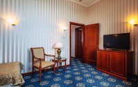 Номер Апартаменты Асса 2-местный 3-комнатный — фото «Ореанда» гостиничный комплекс