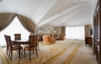 Номер Апартаменты 4-местный 3-комнатный (Брюссель) — фото «Palmira Palace» / «Пальмира Палас» курортный отель