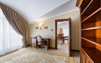 Номер Апартаменты 4-местный 3-комнатный (Брюссель) — фото «Palmira Palace» / «Пальмира Палас» курортный отель
