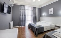 Номер Стандартный Комфорт 3-местный (с балконом) — фото «Плаза» отель