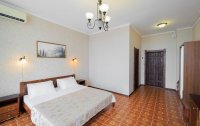 Номер Улучшенный 2-местный 1-комнатные ЮГ (DBL) — фото «Прага» парк-отель