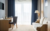 Номер Люкс 2-местный 2-комнатный (корпус 1) — фото «Санмаринн» / «Sunmarinn Resort Hotel All inclusive» отель