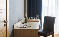 Номер Люкс 2-местный 2-комнатный (корпус 1) — фото «Санмаринн» / «Sunmarinn Resort Hotel All inclusive» отель