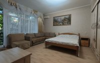 Номер Апартаменты 4-местный 2-комнатный (с балконом) — фото «Семейный клуб Арго» гостевой дом