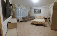 Номер Апартаменты 4-местный 2-комнатный (с балконом) — фото «Семейный клуб Арго» гостевой дом