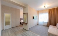 Номер Полулюкс 2-местный 2-комнатный — фото «Семейный курорт» отель (бывш. Family Resort)