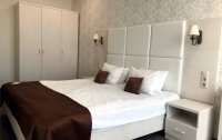 Номер Апартаменты 4-местный 3-комнатный — фото «Сочи-Бриз» отель