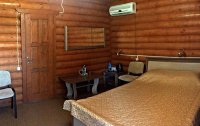 Номер Номер 4-местный 2-комнатный, корпус Сруб (одноэтажный) — фото «Солнечная долина» пансионат