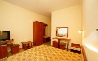 Номер Номер 2-местный 1-комнатный (2 категории, корпус 11) — фото «Судак» ТОК