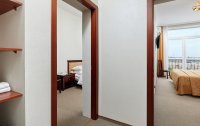Номер Стандартный Семейный 4-местный 2-комнатный — фото «TES-hotel Resort & SPA» / «ТЭС-отель Резорт & СПА» отель