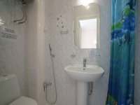 Номер 2-х местный Делюкс с видом на море в корпусе — фото ТОК «Золотой Пляж»