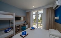 Номер Семейный Комфорт 4-местный 1-комнатный (корпус Сембос) — фото «Усадьба Голубой Залив» отель