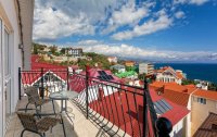 Номер Люкс 2-местный 1-комнатный (с балконом, корпус 1) — фото «Вилла Валентина» гостиница