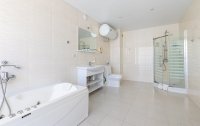 Номер Люкс 2-местный — фото «WELLNESS Park Hotel GAGRA All Inclusive» / «Велнес Парк отель Гагра» отель