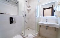 Номер Стандартный 2-местный 1-комнатный — фото «Южный берег» гостевой дом