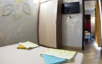 Номер Апартаменты 3-местный 1-комнатный с кухней — фото «Золотая рыбка» гостевой дом